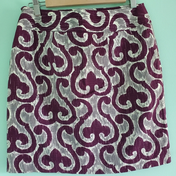 Ann Taylor Skirt - Size 4 - Picture 2 of 13